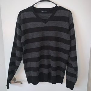 Men’s striped sweater